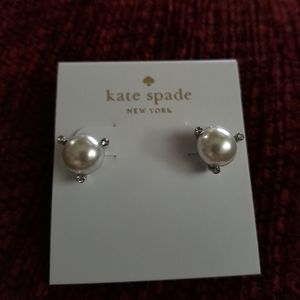 Kate Spade 3 Prong Pearl Earrings